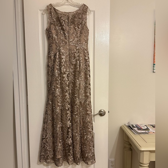 Alex Evenings Mother of the Bride gown champagne sequins 8P - Picture 7 of 11